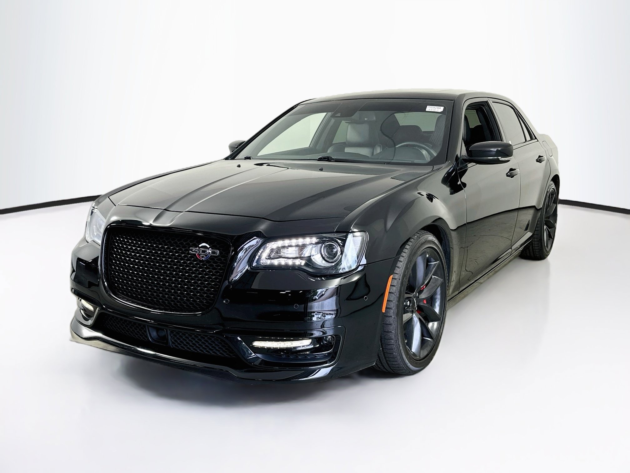 Used 2023 Chrysler 300 C RWD image 1
