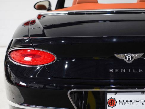 Used 2022 Bentley Continental GT image 33
