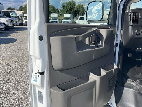 Used 2020 Chevrolet Express 2500 w/ Driver Convenience Package RWD image 12