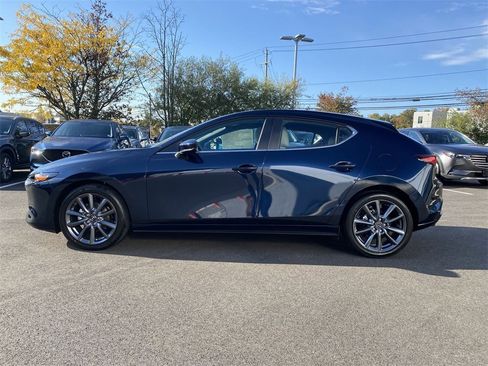 Used 2024 MAZDA MAZDA3 s image 9