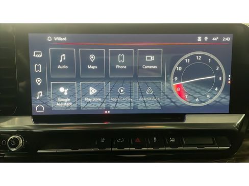 Used 2024 GMC Sierra 2500 SLE w/ SLE Convenience Package image 12