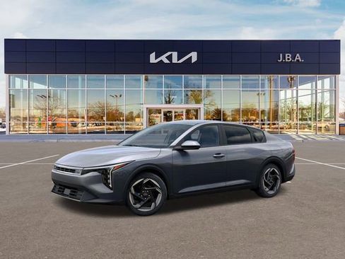 New 2025 Kia K4 EX image 3