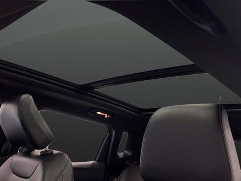 Used 2022 Jeep Compass Altitude w/ Sun and Sound Group AWD/4WD image 12