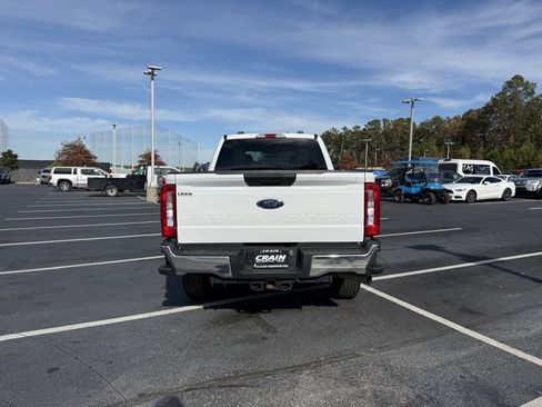 Used 2024 Ford F250 XLT image 6