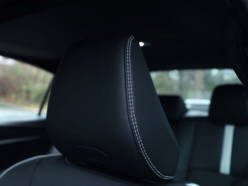 Used 2025 Toyota Camry SE image 29