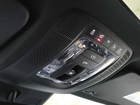 Used 2026 Mercedes-Benz GLA 250 4MATIC image 35