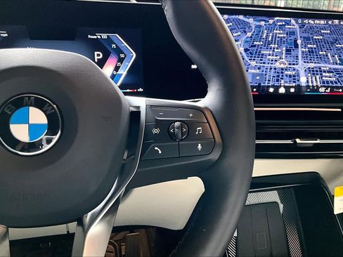 Certified 2026 BMW X1 xDrive28i w/ Technology Package image 25