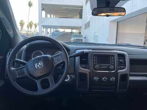 Used 2017 RAM 2500 Tradesman w/ Chrome Appearance Group image 9