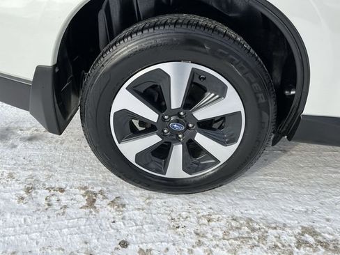 Used 2017 Subaru Forester 2.5i Premium w/ All-Weather Package image 21