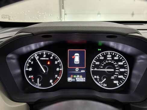 Used 2025 Subaru Forester Limited image 24