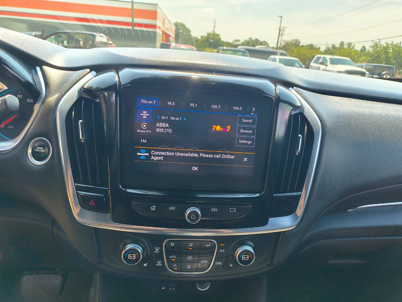 Used 2022 Chevrolet Traverse RS w/ LPO, Floor Liner Package FWD image 17
