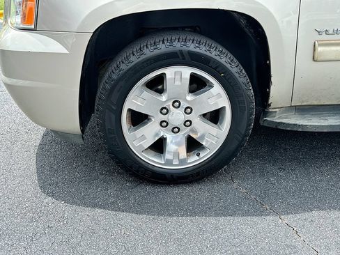 Used 2013 GMC Yukon SLE w/ Convenience Package RWD image 24