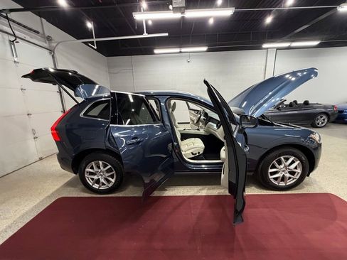 Used 2018 Volvo XC60 T5 Momentum w/ Convenience Package image 50