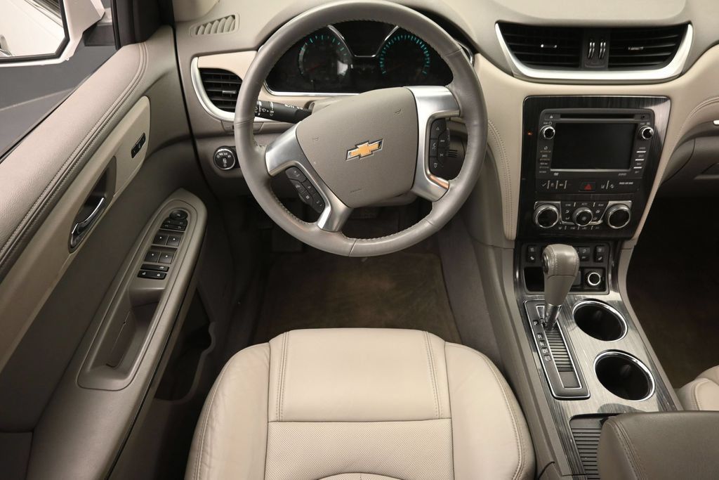 Used 2016 Chevrolet Traverse LTZ AWD/4WD image 14