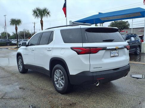 Used 2022 Chevrolet Traverse LT image 23