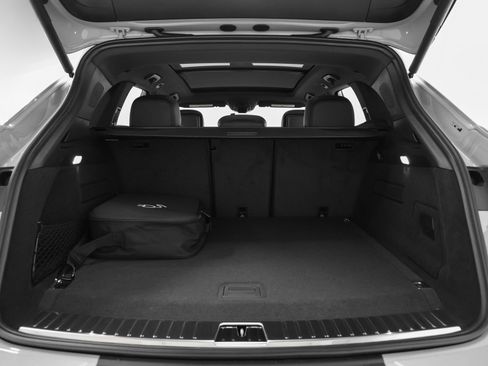 Certified 2026 Porsche Cayenne E-Hybrid AWD/4WD image 19