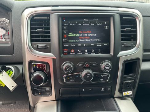 Used 2018 RAM 1500 Big Horn AWD/4WD image 12