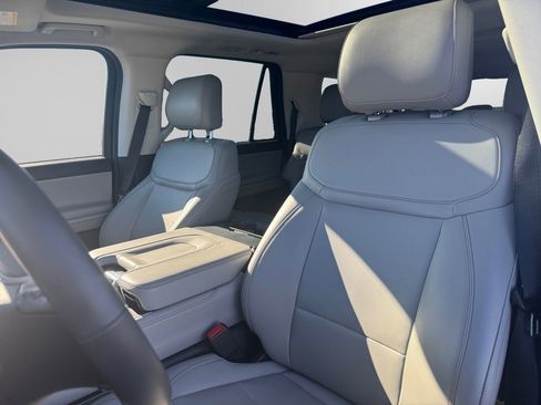 Certified 2025 Ford Expedition Max Active image 9