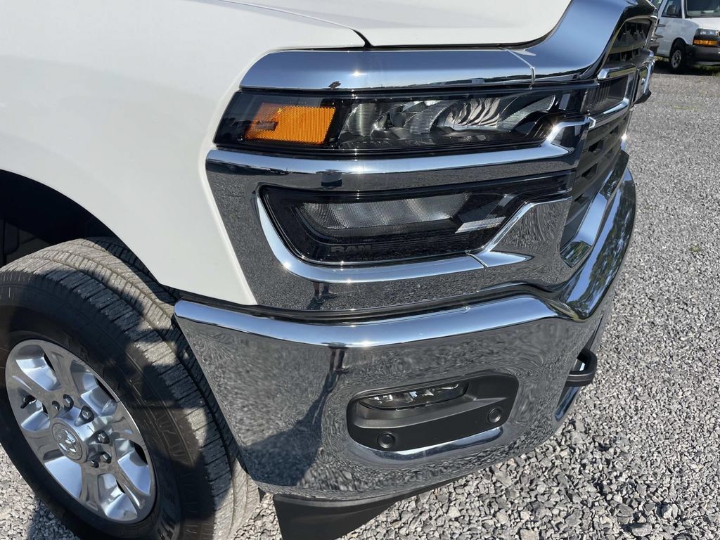 Used 2026 RAM 2500 Big Horn AWD/4WD image 33