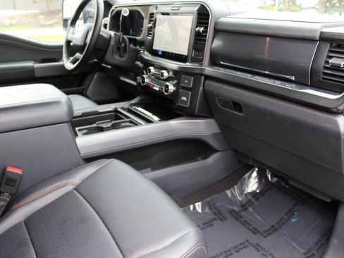 Used 2026 Ford F250 Lariat AWD/4WD image 18