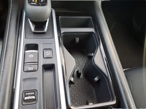 Used 2024 Nissan Pathfinder SV image 22