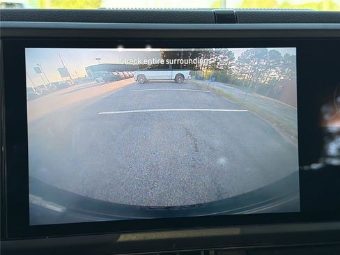 Used 2025 Jeep Wrangler Sport AWD/4WD image 26