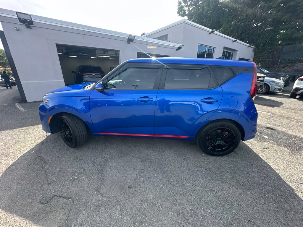 Used 2022 Kia Soul GT-Line FWD image 3