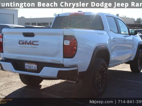 Used 2026 GMC Canyon Elevation image 5
