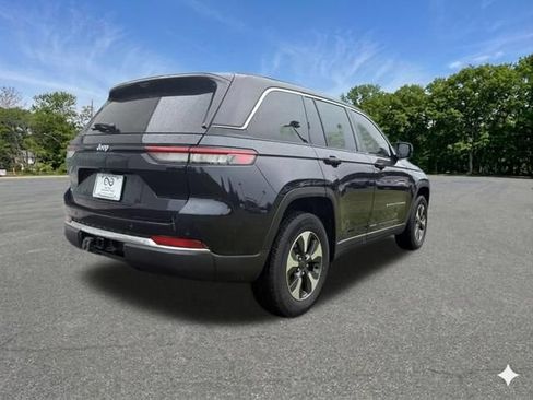 Used 2022 Jeep Grand Cherokee Limited 4xe w/ Luxury Tech Group II AWD/4WD image 9