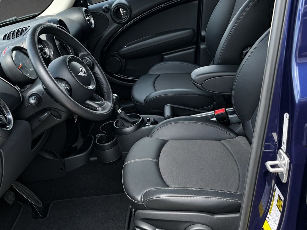 Used 2016 MINI Cooper Countryman S FWD image 3