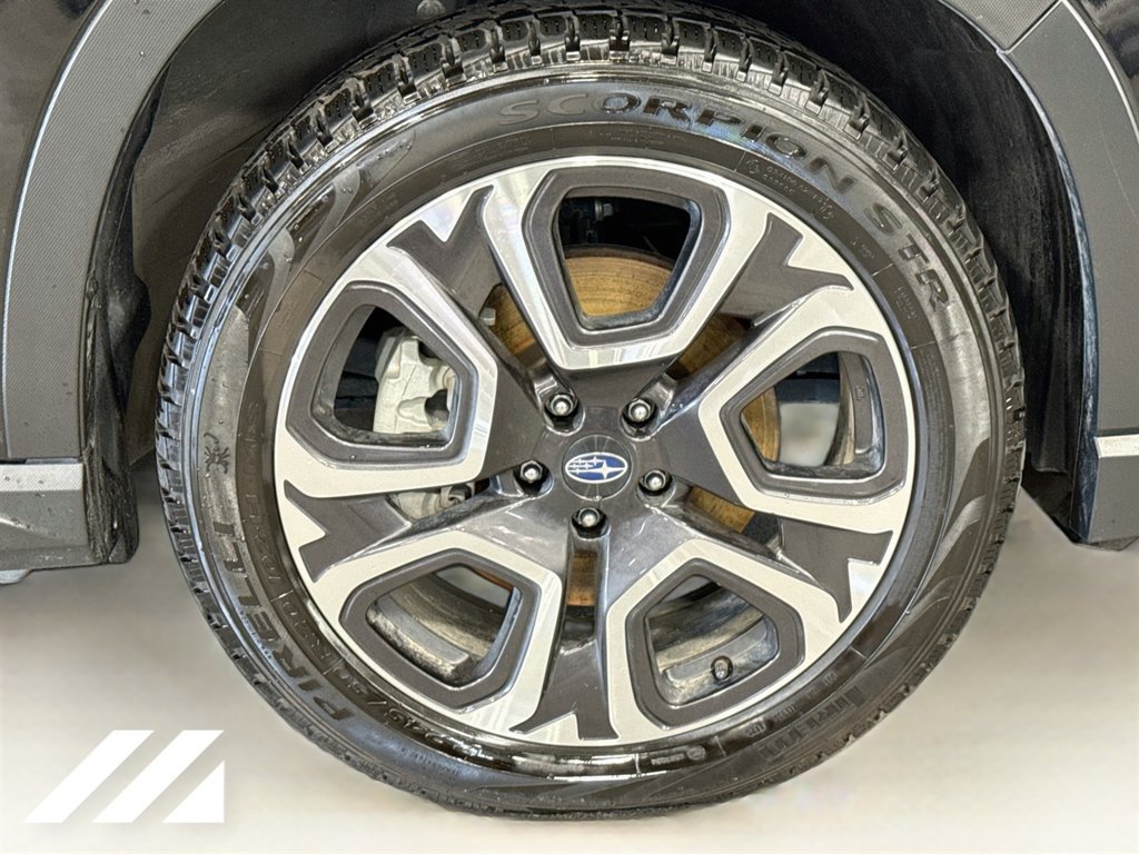 Used 2023 Subaru Ascent Limited w/ Technology Package AWD/4WD image 34