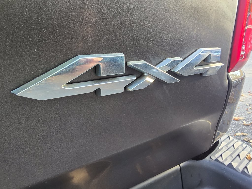 Used 2021 RAM 1500 Laramie AWD/4WD image 17