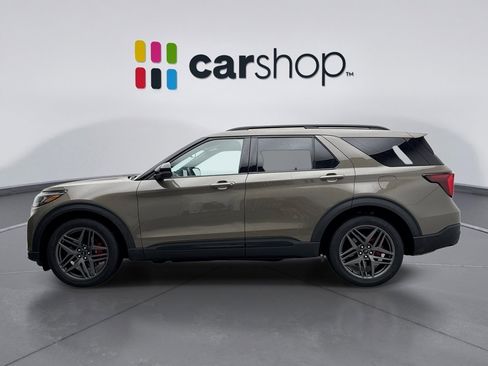 Used 2026 Ford Explorer ST w/ Sun And Sound Package image 2