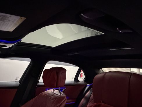 Used 2022 Mercedes-Benz S 500 4MATIC image 25