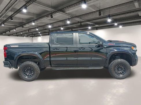 Used 2023 Chevrolet Silverado 1500 LT Trail Boss w/ Convenience Package II AWD/4WD image 17