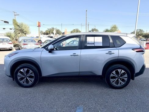 Certified 2023 Nissan Rogue SV image 4