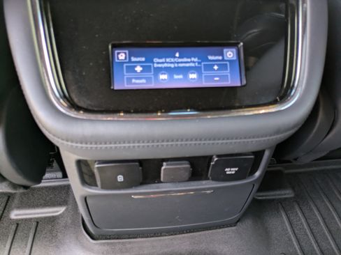 Used 2023 Lincoln Navigator Reserve image 15