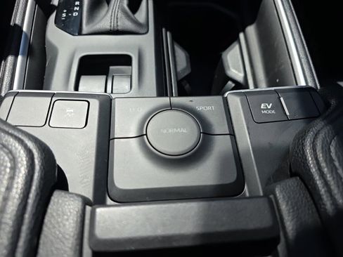 Used 2024 Toyota Grand Highlander XLE image 25