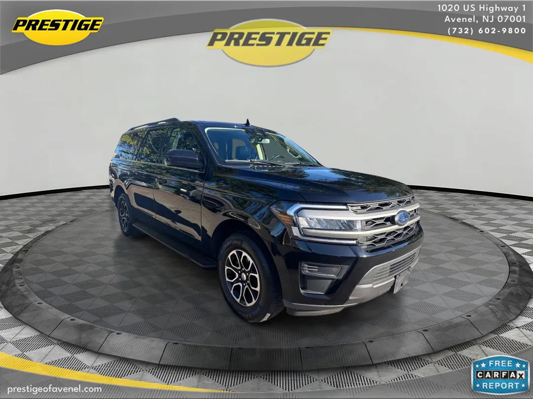 Used 2024 Ford Expedition Max XLT AWD/4WD image 3