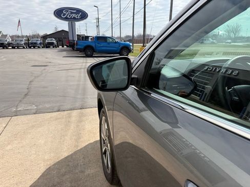 Used 2025 Ford Escape Platinum image 19