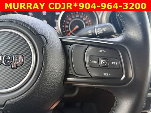 Used 2022 Jeep Gladiator Sport image 22