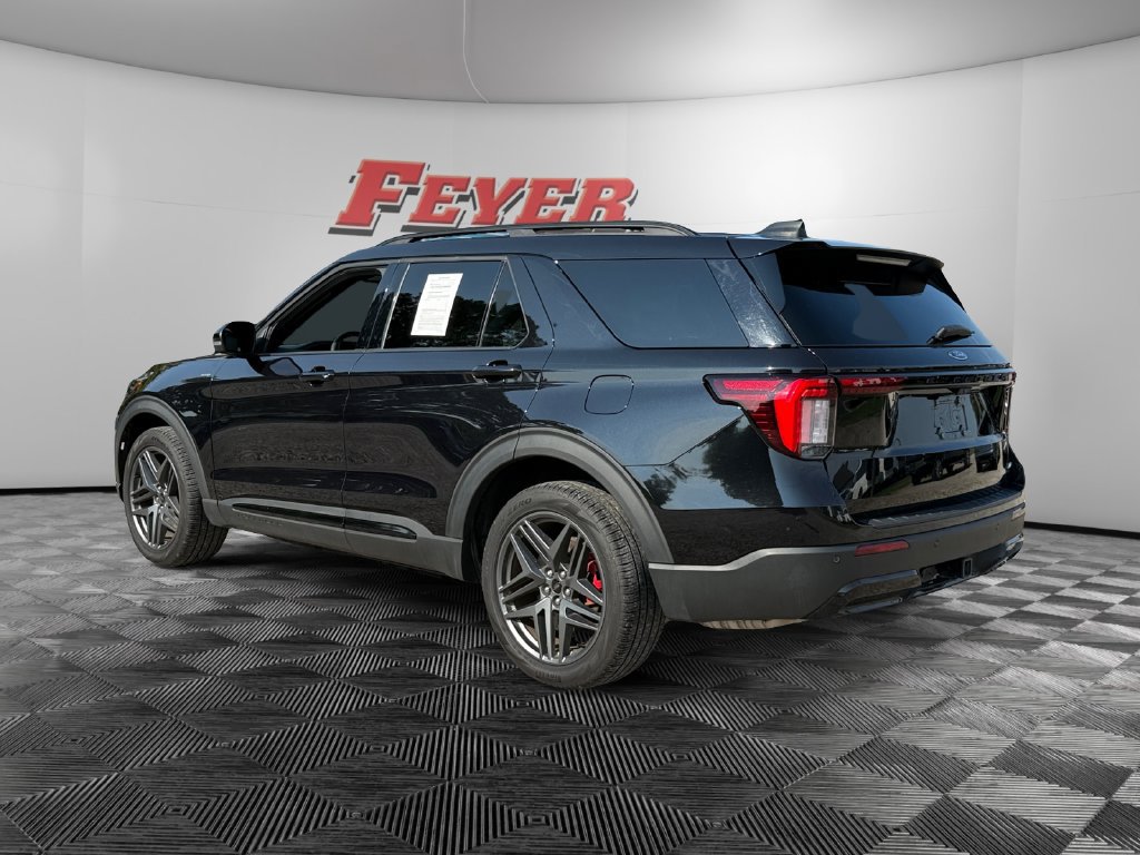 Certified 2025 Ford Explorer ST-Line w/ ST-Line Street Pack AWD/4WD image 3