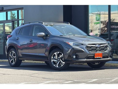 Used 2024 Subaru Crosstrek 2.0i Premium AWD/4WD image 2