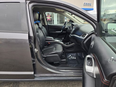 Used 2019 Dodge Journey GT image 17