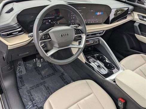 Certified 2025 Audi Q5 Premium w/ Convenience Package image 10