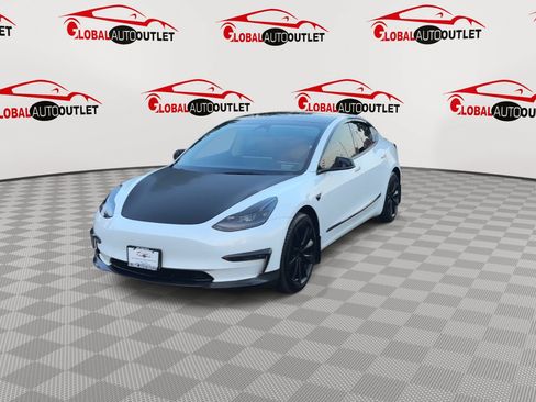 Used 2022 Tesla Model 3 Long Range AWD/4WD image 4
