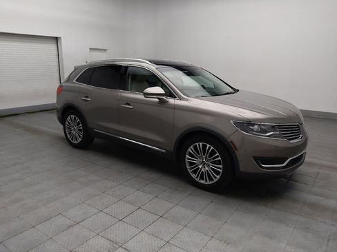 Used 2017 Lincoln MKX Reserve w/ Driver Assistance Package image 11