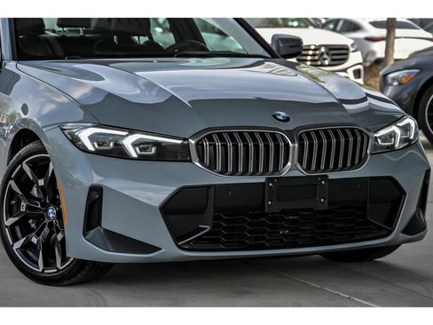 Used 2026 BMW 330i xDrive Sedan AWD/4WD image 2