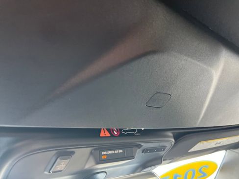 Used 2017 Chevrolet Camaro SS image 17