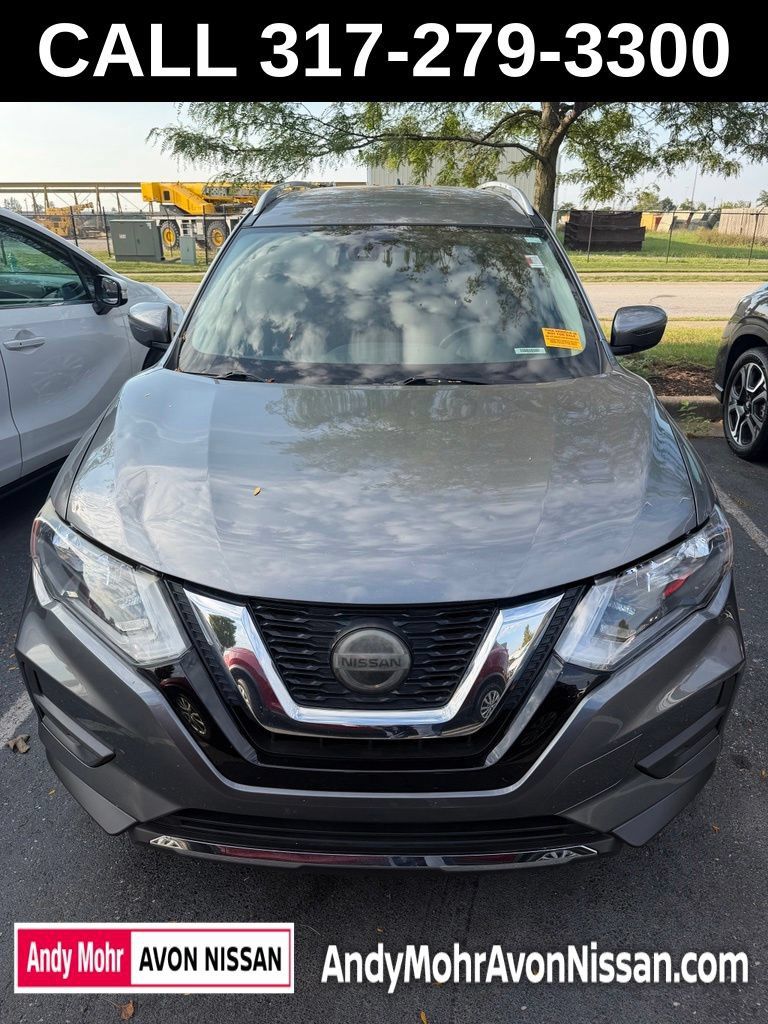 Used 2020 Nissan Rogue SV FWD image 2